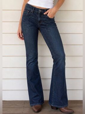 Hudson Beth Baby Bootcut Jeans in Dark Wash Size 25 (see measurements)